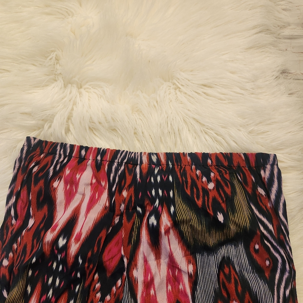 Vibrant Geometric Patterned Pants - Picture 13 of 14